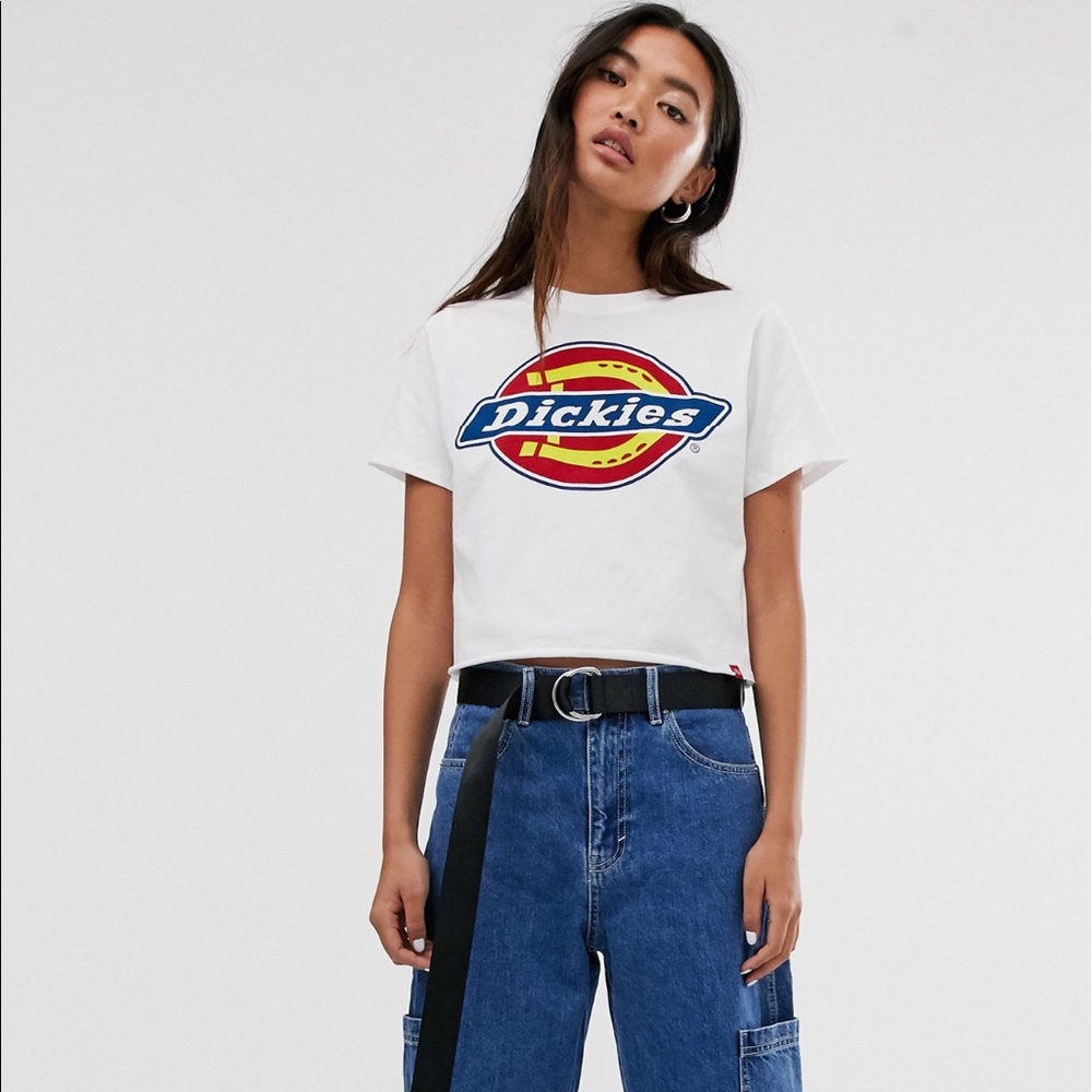 dickies crop top with the logo! super cute top❤️✨✨